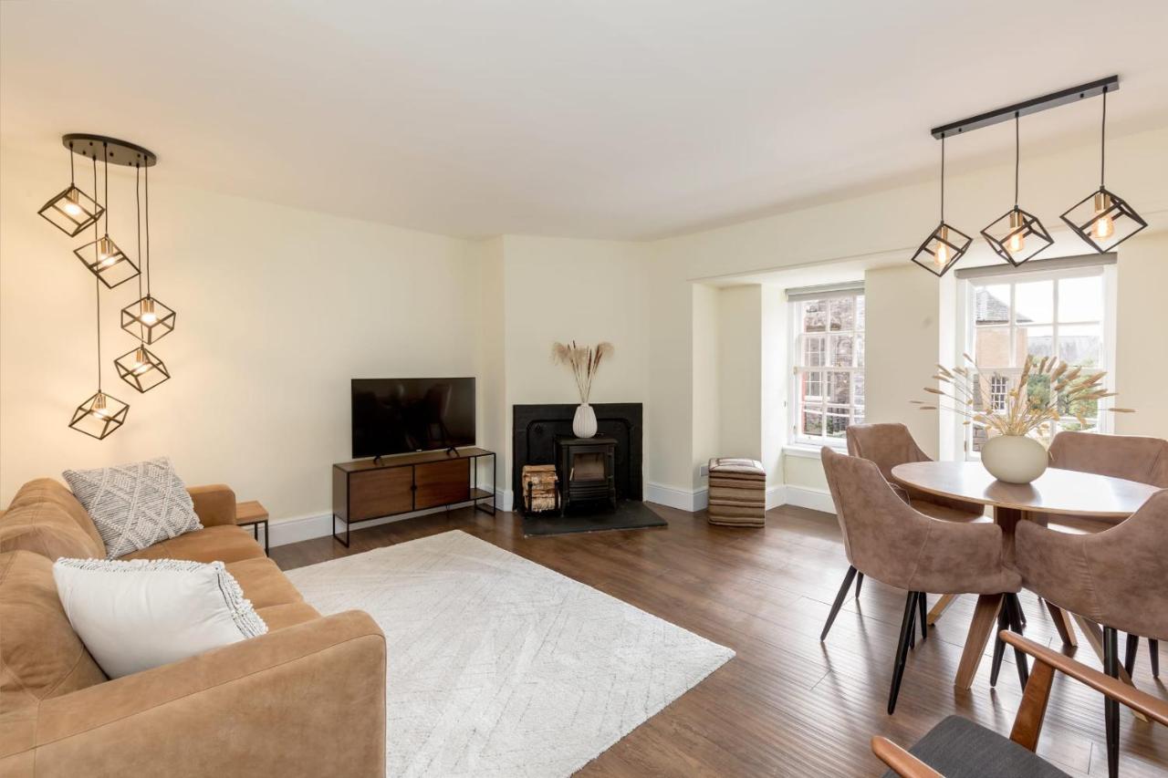 Guestready - Elegant 2Br Period Flat In Oldtown Daire Edinburgh Dış mekan fotoğraf