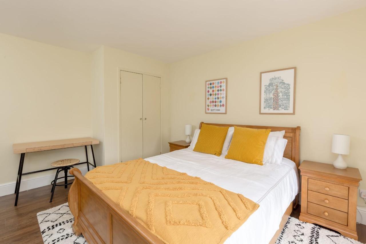 Guestready - Elegant 2Br Period Flat In Oldtown Daire Edinburgh Dış mekan fotoğraf